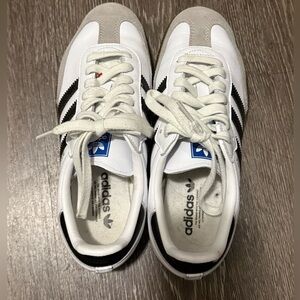 Adidas Samba OG Cloud White / Core Black / gum men’s 5 women’s 6/6.5